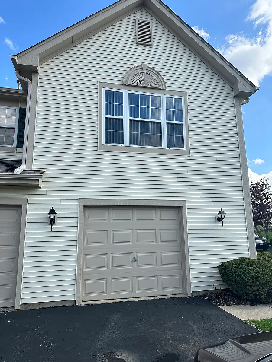 Building Photo - 2503 Dickens Dr
