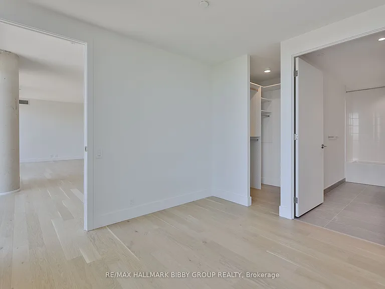 1414 Bayview Ave #605 — Photo 12