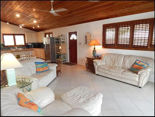 2 bed, 1000 sqft, $5,700 — Photo 3