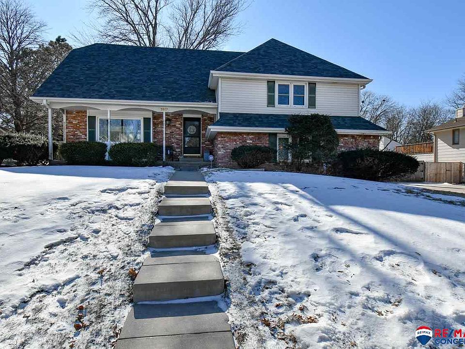 1st image of 7417 Whitestone Dr