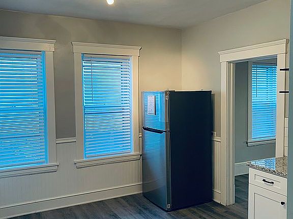 5th image of 1618 Lakewood Ave APT 4