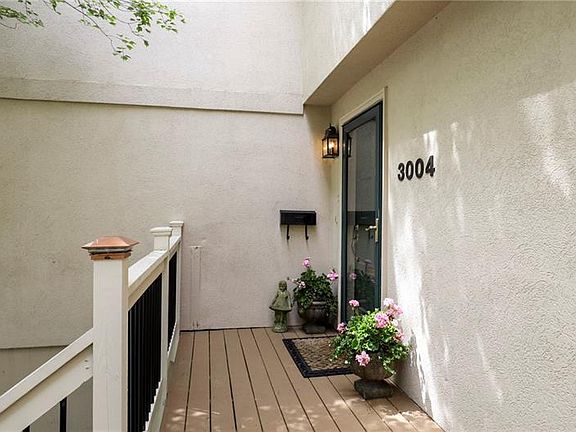 3rd image of 3004 Vinings Ferry Dr SE