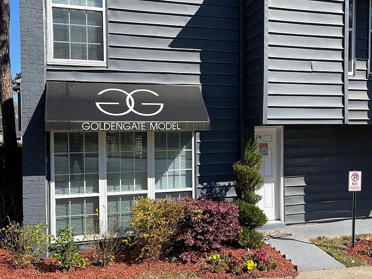 Golden Gate Townhomes — Photo 20