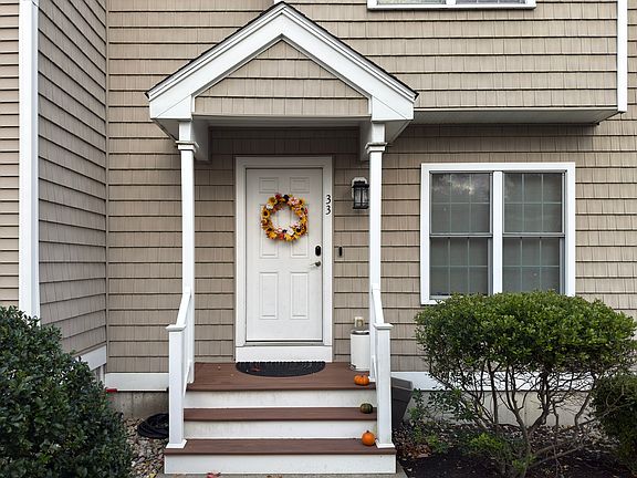 3rd image of 33 Turtle Brook Rd