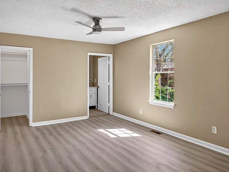 3932 Atlanta Dr — Photo 24