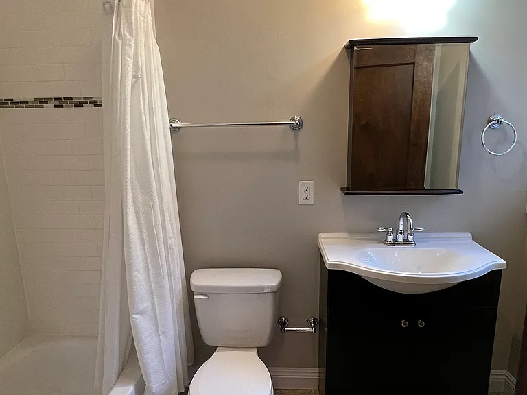 7311 Pershing Ave #1E — Photo 14