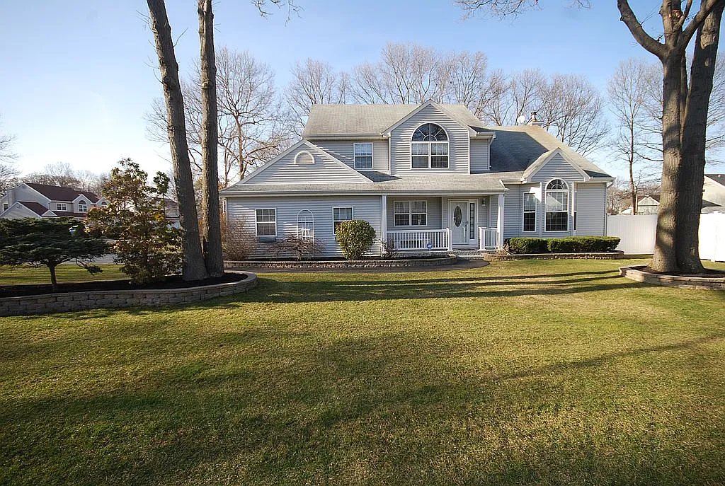 23 Edna Ln photo 1