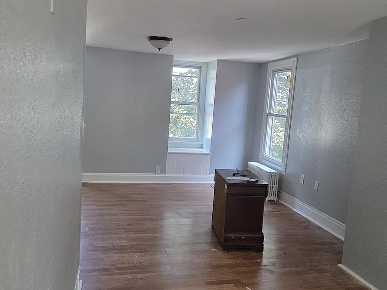 1407 Liberty St — Photo 8