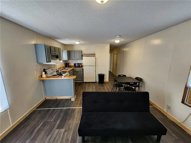 Building Photo - 34737 Highway 11 N #B