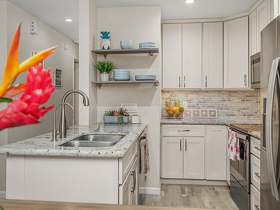 2nd image of 140 Uwapo Rd APT 58204
