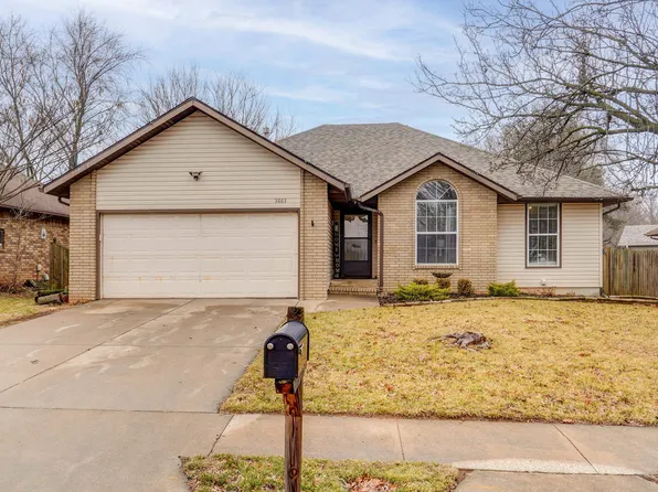 3863 W Monroe Street, Springfield, MO 65802