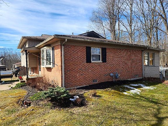 4th image of this home
