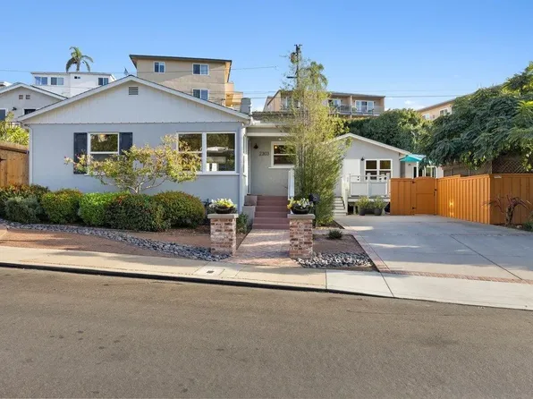 2303 Poinsettia Dr, San Diego, CA 92106