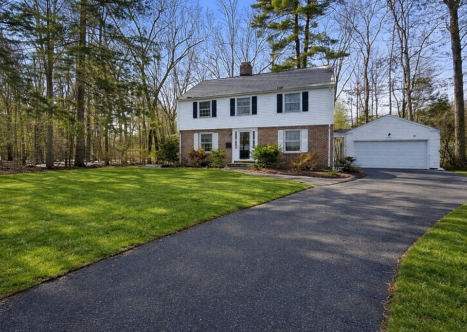 1st image of 46 Puritan Cir