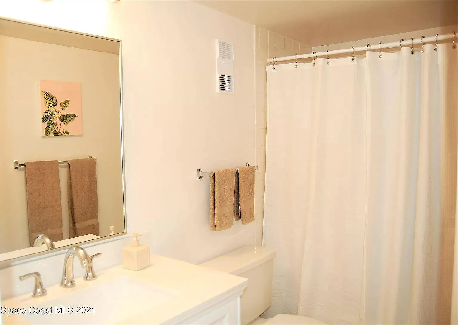 2 bed, 1240 sqft, $2,200 — Photo 4