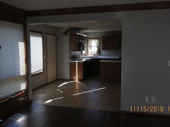 4th image of 1000 Westbrooke Ct