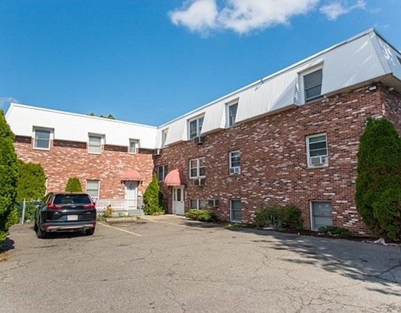 1st image of 33A Jackson St APT 302
