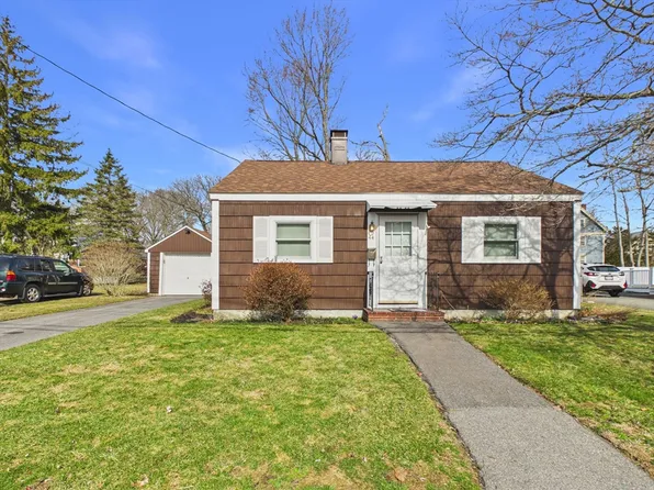 44 Belmont St, Taunton, MA 02780