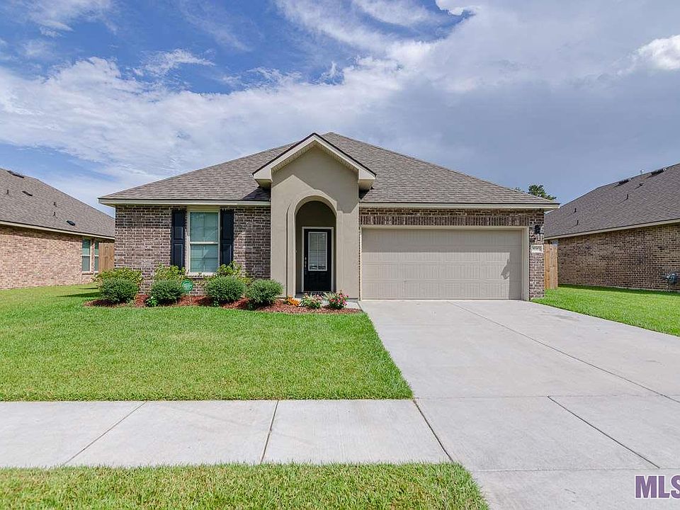 1st image of 39363 Legacy Lake Dr