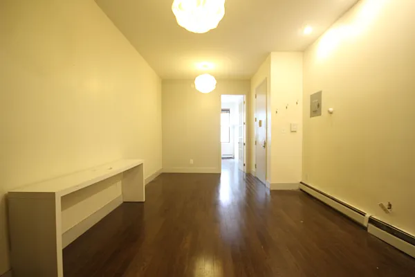 Rented by Nooklyn NYC LLC | media 17