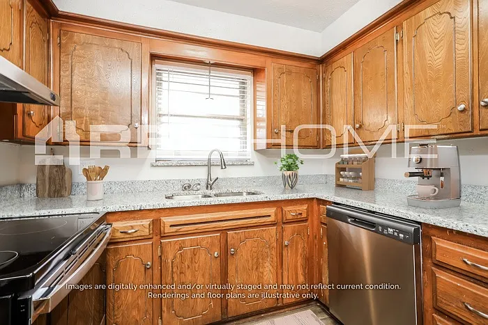 4404 Bonaparte Blvd — Photo 3