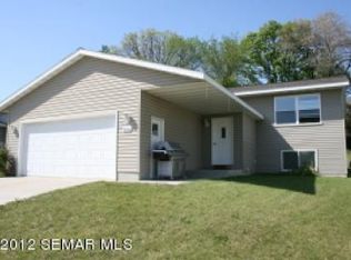 2861 Park St SE, Rochester, MN 55904