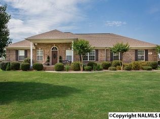 210 Clingstone Cir, Meridianville, AL 35759