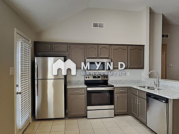 5th image of 2734 Laurelcrest Cv