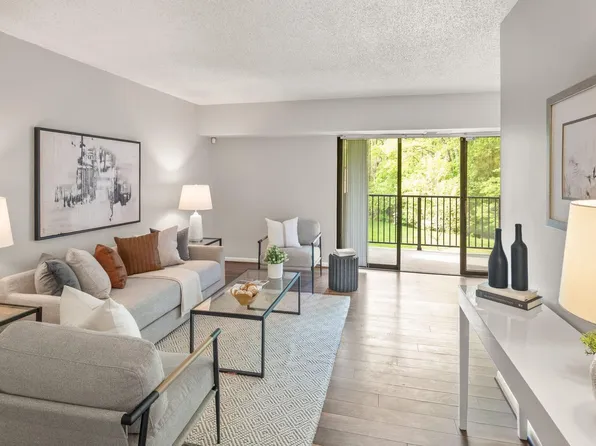 11657 Stoneview Sq #97/11C, Reston, VA 20191
