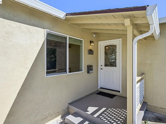 2nd image of 21132 Tyee Ct