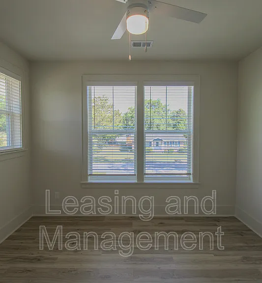 3633 Happyland Blvd — Photo 38