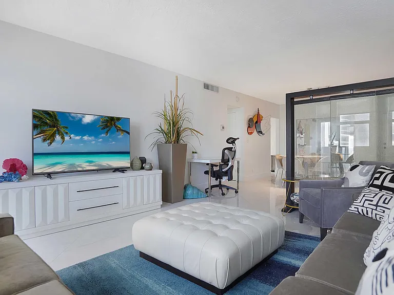 4250 Galt Ocean Dr #12K — Photo 7