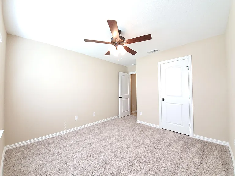 112 Canales Cir — Photo 16