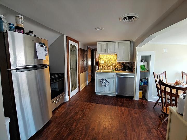 1st image of 165 Claremont Ave #3