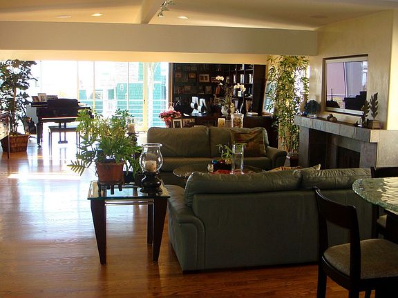 Great room feel!!