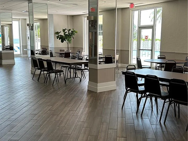 4250 Galt Ocean Dr #9F — Photo 26