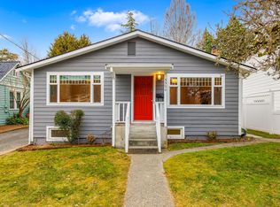 5506 Canfield Pl N, Seattle, WA 98103