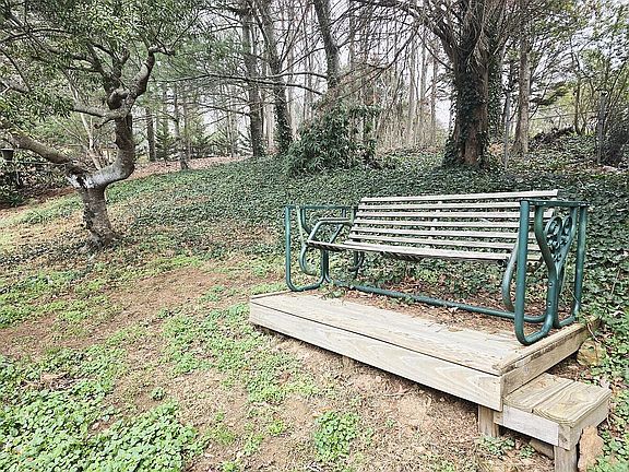 Relaxing, nature friendly ba