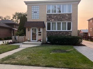 278 N Oaklawn Ave #1, Elmhurst, IL 60126