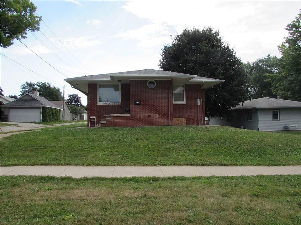 1st image of 309 S 5th St