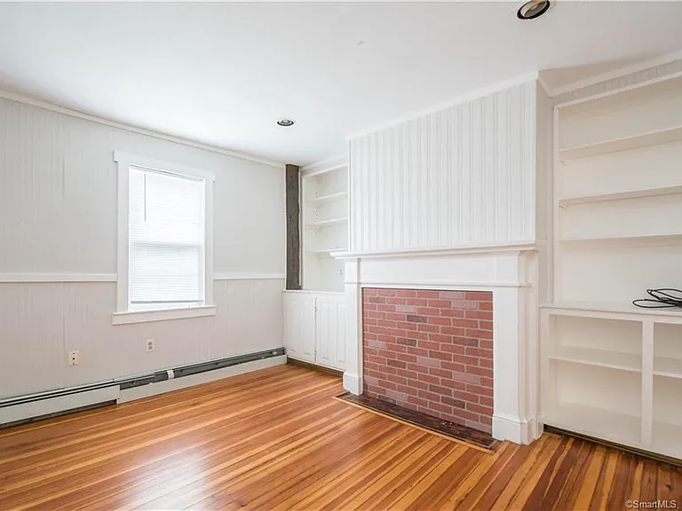 227 Windsor Ave #1 — Photo 4