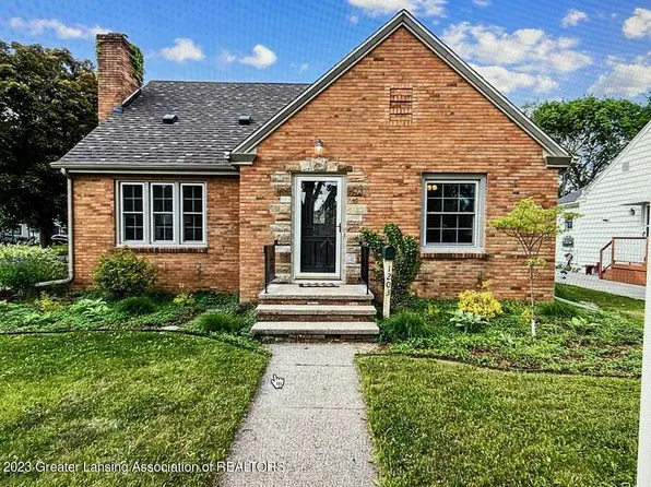 1203 Pershing Dr, Lansing, MI 48910