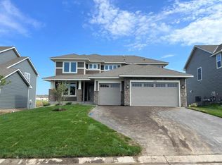 11006 Ithaca Ln N, Osseo, MN 55369