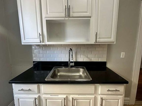 5th image of 46 N Arlington Ave APT 301