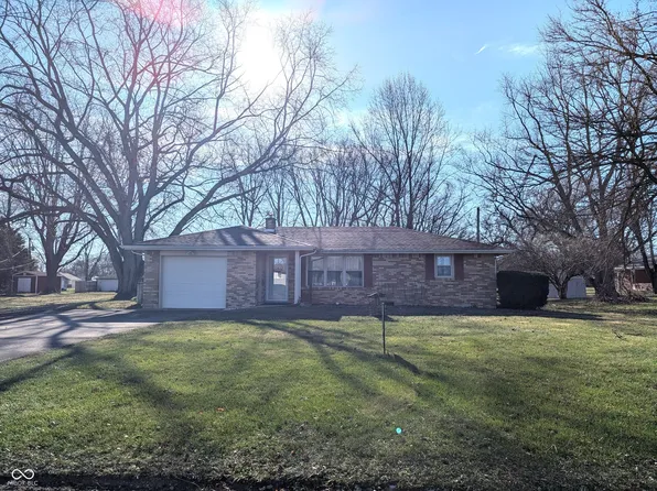 953 W Seybert Rd, Pendleton, IN 46064