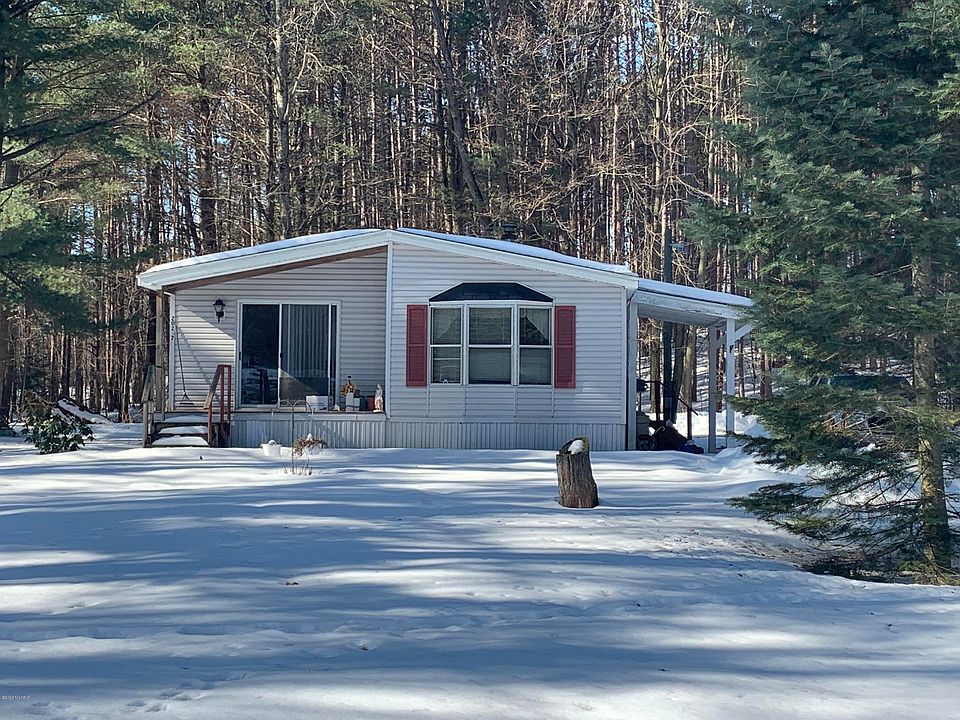 1st image of 20257 W White Pine Dr