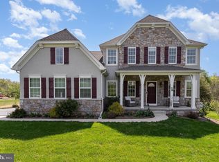 51 Cobble Ln, Elizabethtown, PA 17022