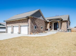 433 Aurora Ct, Rose Hill, KS 67133