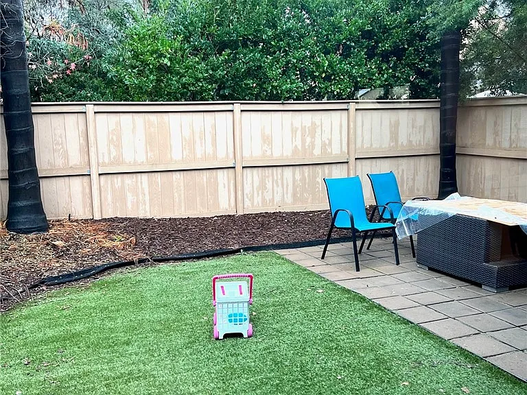 7 Firwood — Photo 4