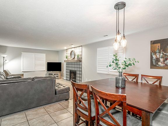 4th image of 1845 W Canyon View Dr APT 401